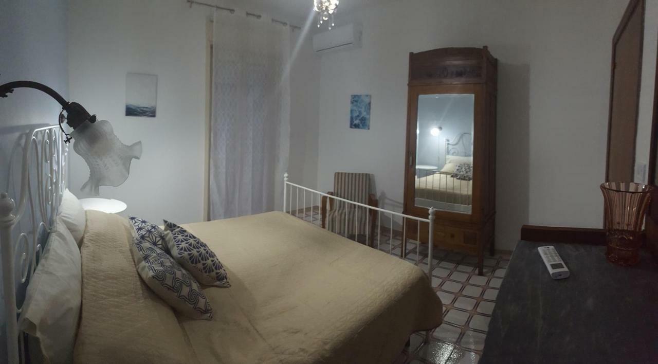 Casa Del Levante Рипосто Екстериор снимка